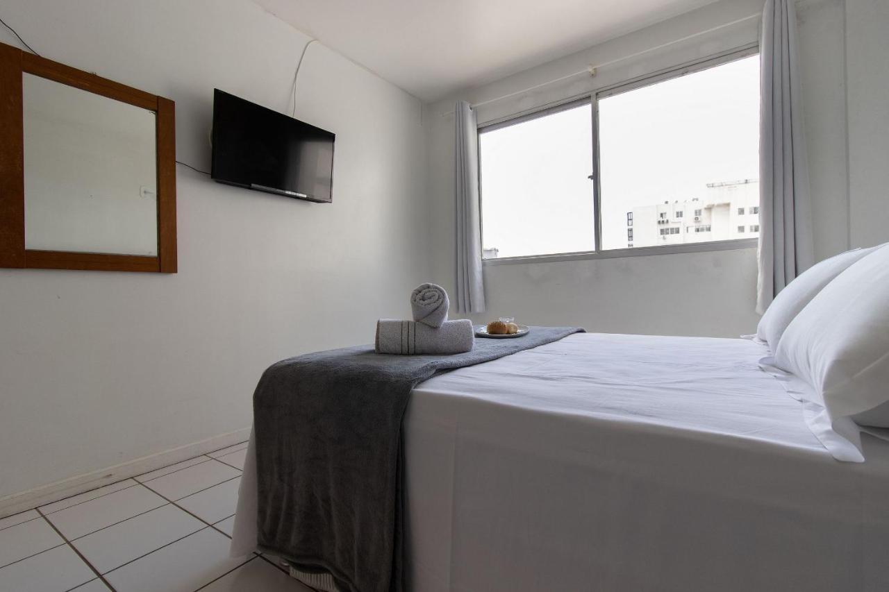 CLR84 - 70 Metros da Areia da Praia, Calçadão, Garagem, 1 Dormitório Climatizado, Wi-Fi Balneário Camboriú Extérieur photo